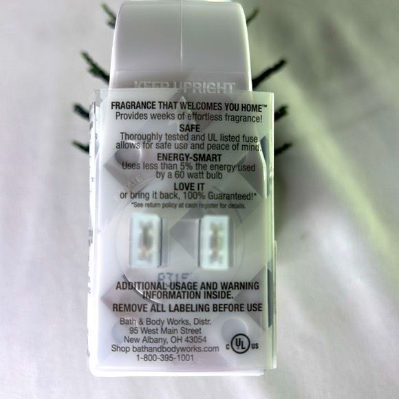 🆕 Bath & Body Works Winter Holiday Natural Cozy Tree Wallflowers Fragrance Plug - Picture 10 of 10